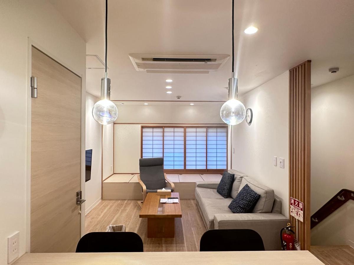 拾野の家 301洋室 Hotel Osaka Exterior photo