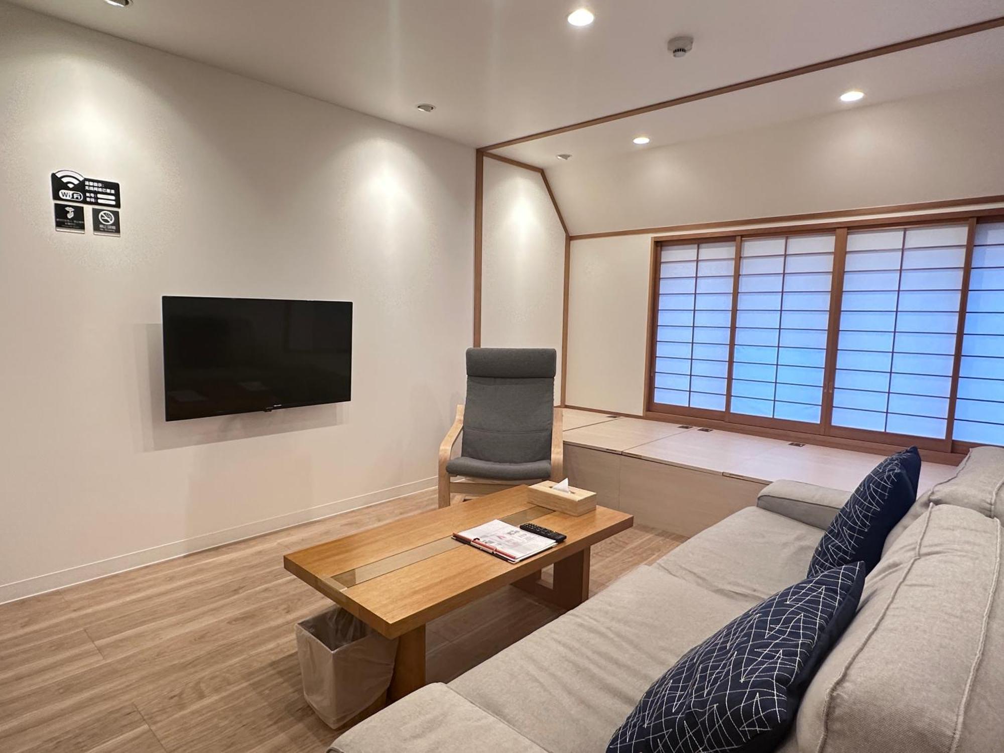拾野の家 301洋室 Hotel Osaka Exterior photo